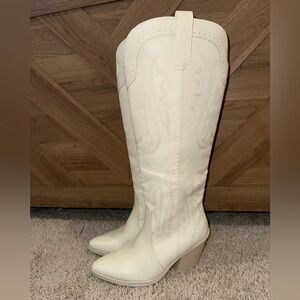 Sugar White Cowboy Boots